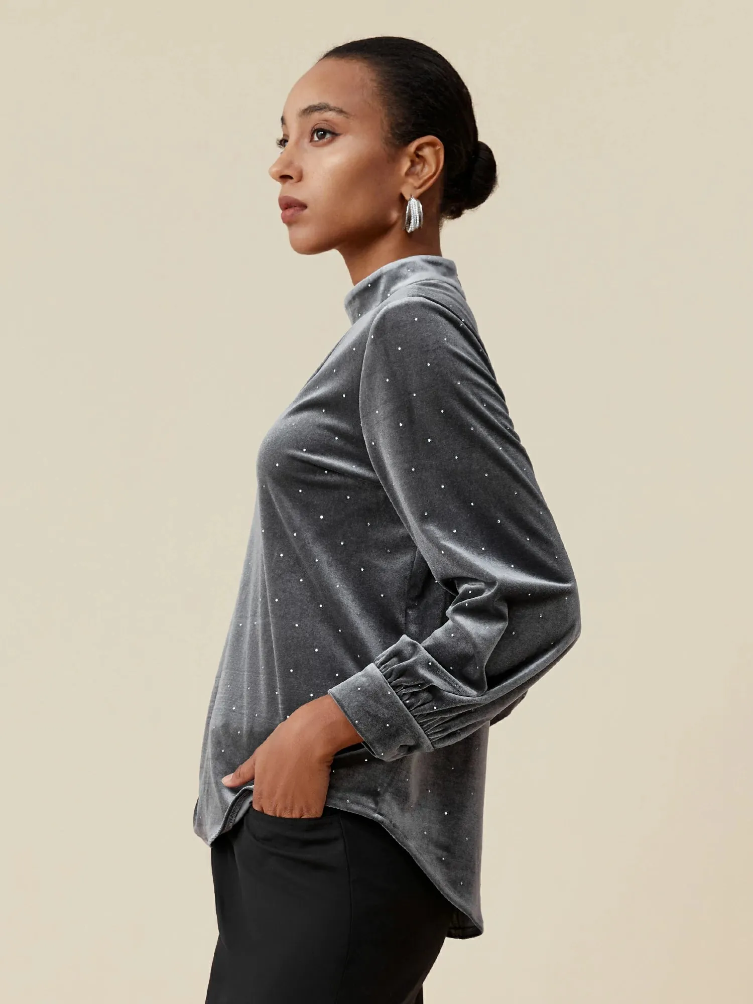 Amoretu Velvet V-Neck Rhinestone Long Sleeve Top
