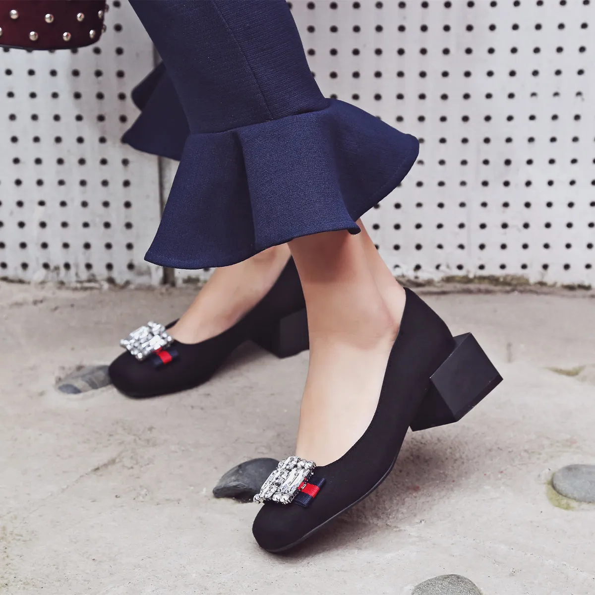 Bigsizeheels Suede square toe rhinestones with thick heels - Black