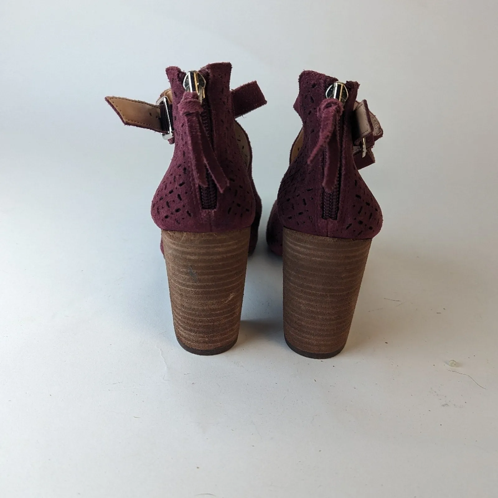 NWT Crown & Ivy Suede Stacked Heels - 7.5