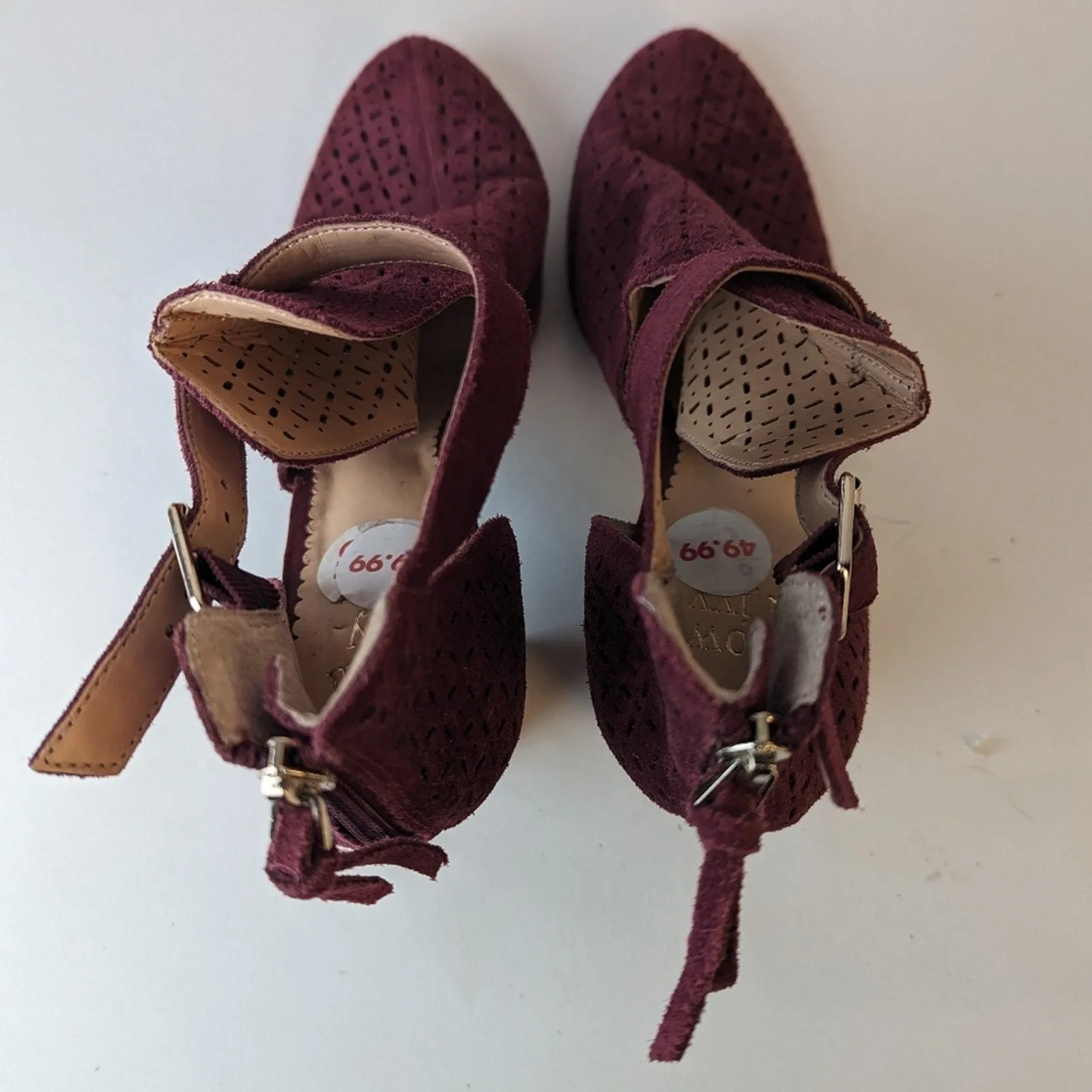 NWT Crown & Ivy Suede Stacked Heels - 7.5